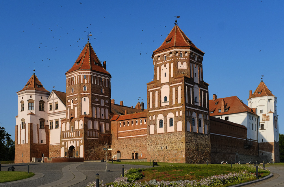 Мир — Несвиж